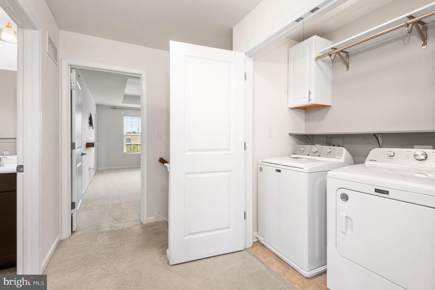 1037 Chapman photo 21
