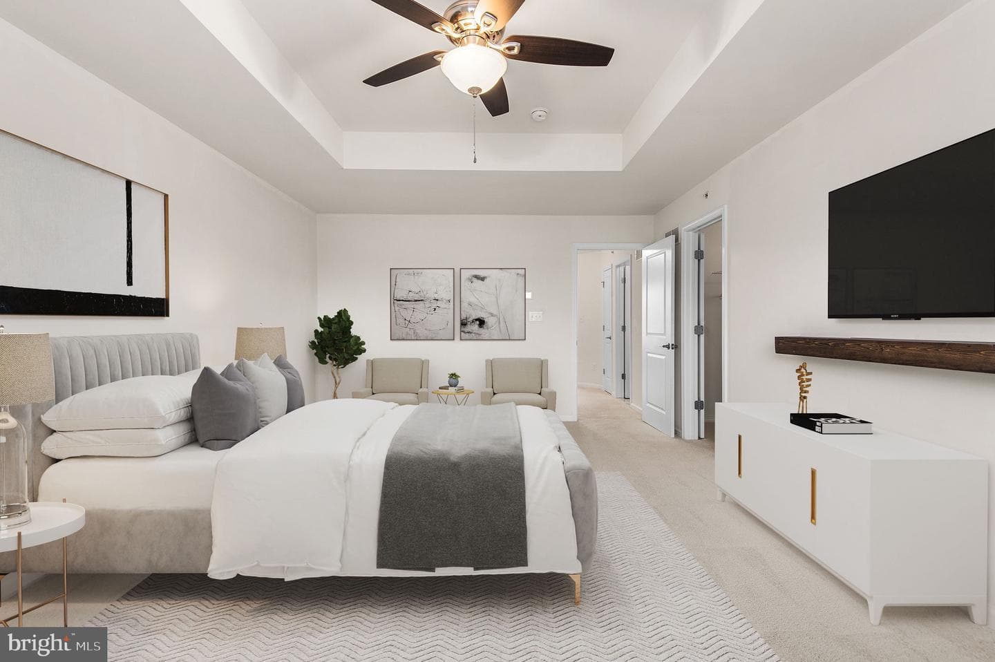 1037 Chapman photo 25