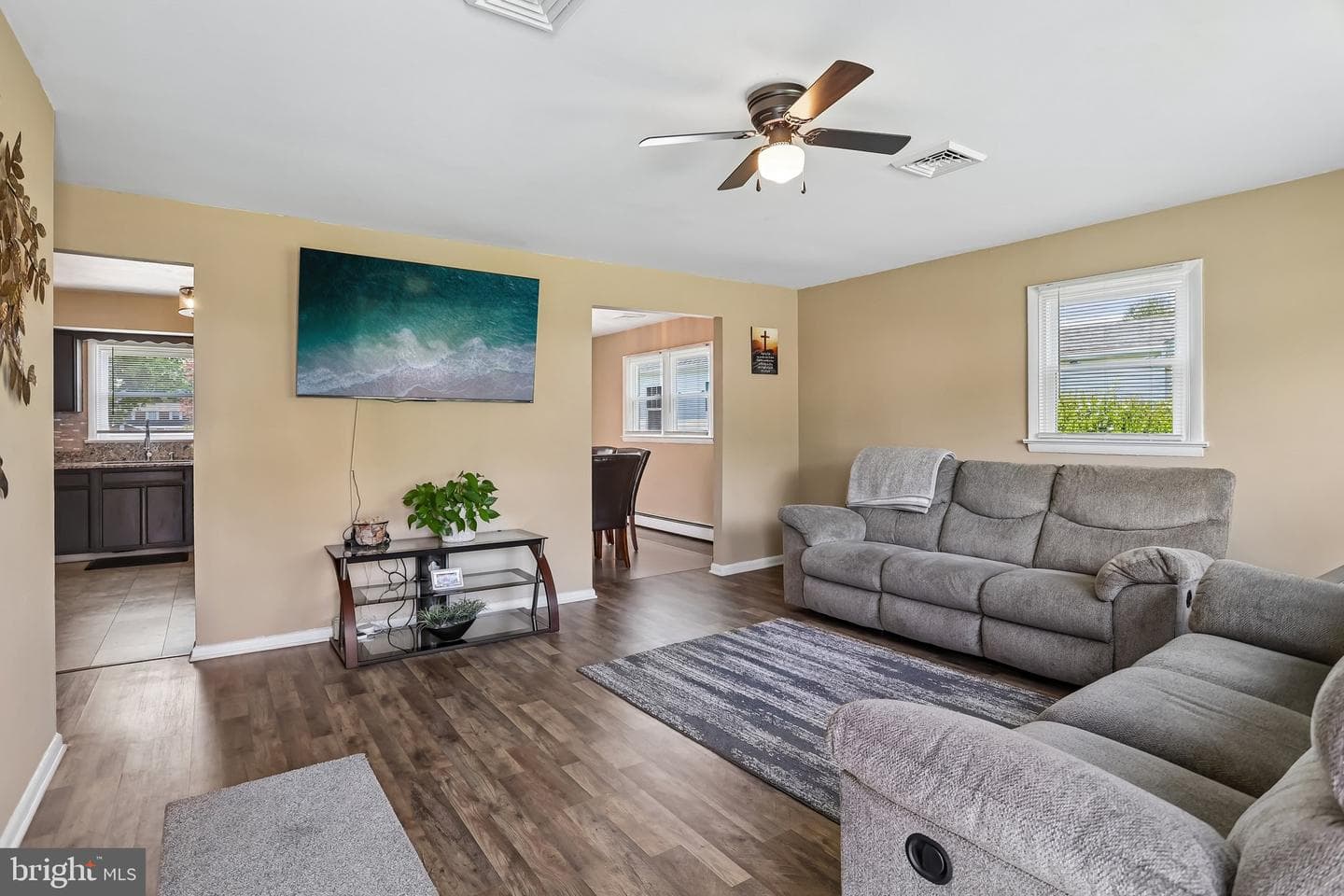 1040 East Avenue, Blue Bell