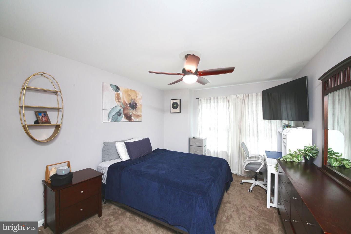 346 Roberts Avenue photo 16