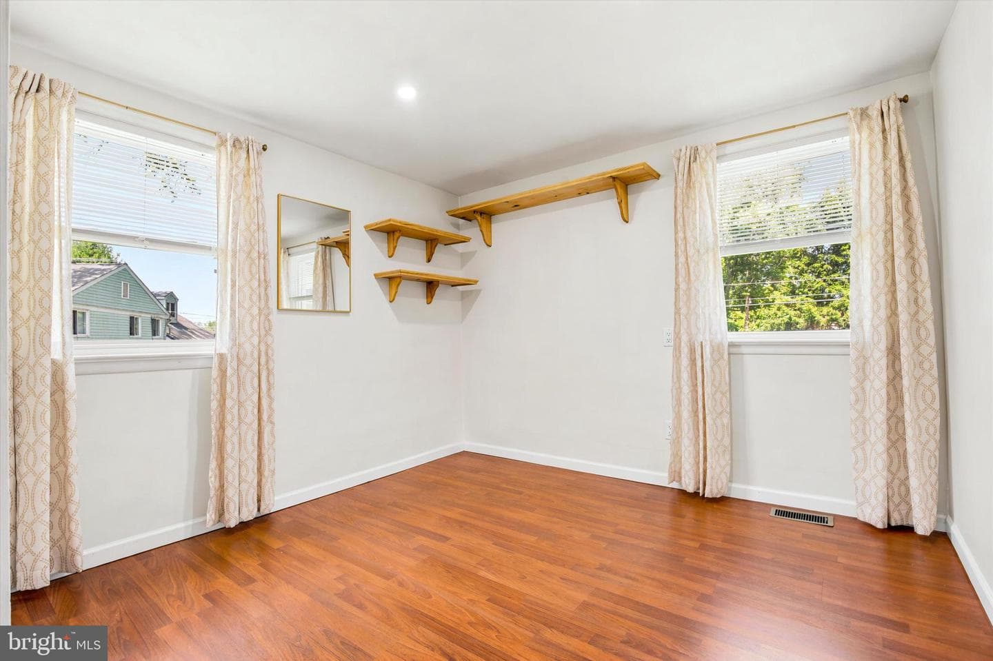 965 Garfield Avenue photo 31