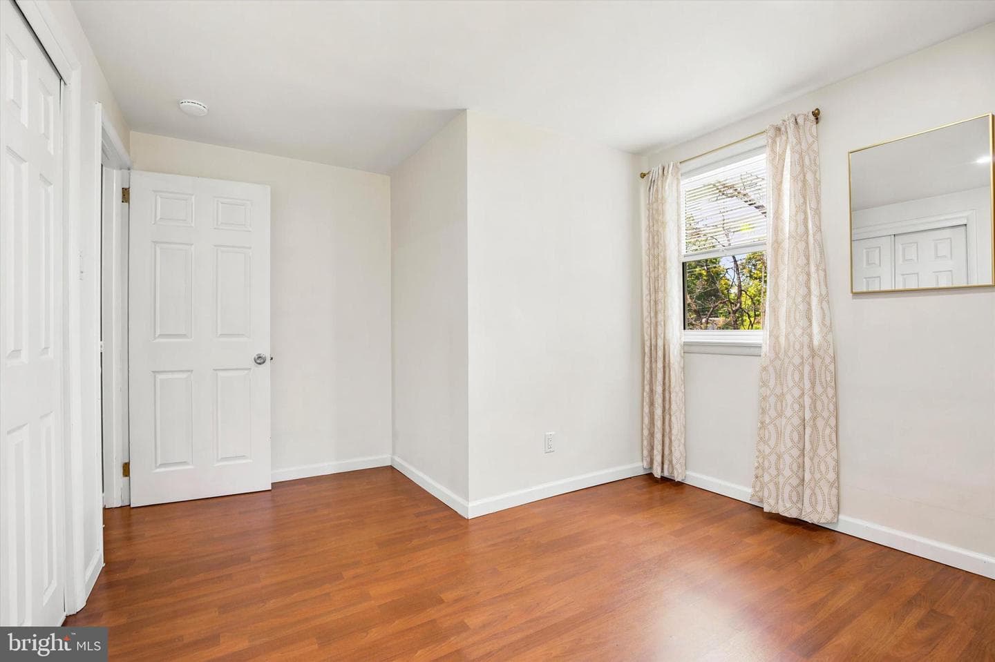 965 Garfield Avenue photo 32