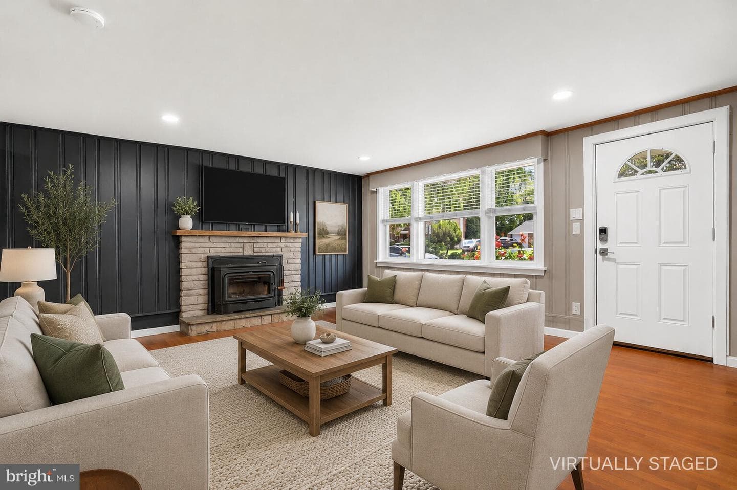 965 Garfield Avenue photo 4