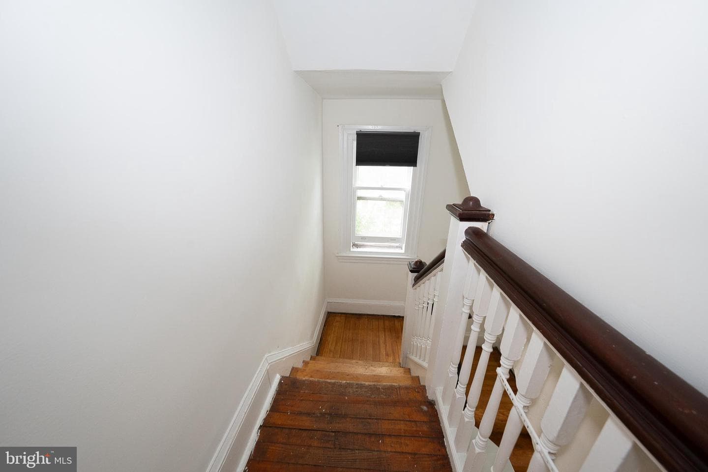 562 Barrett Avenue photo 16