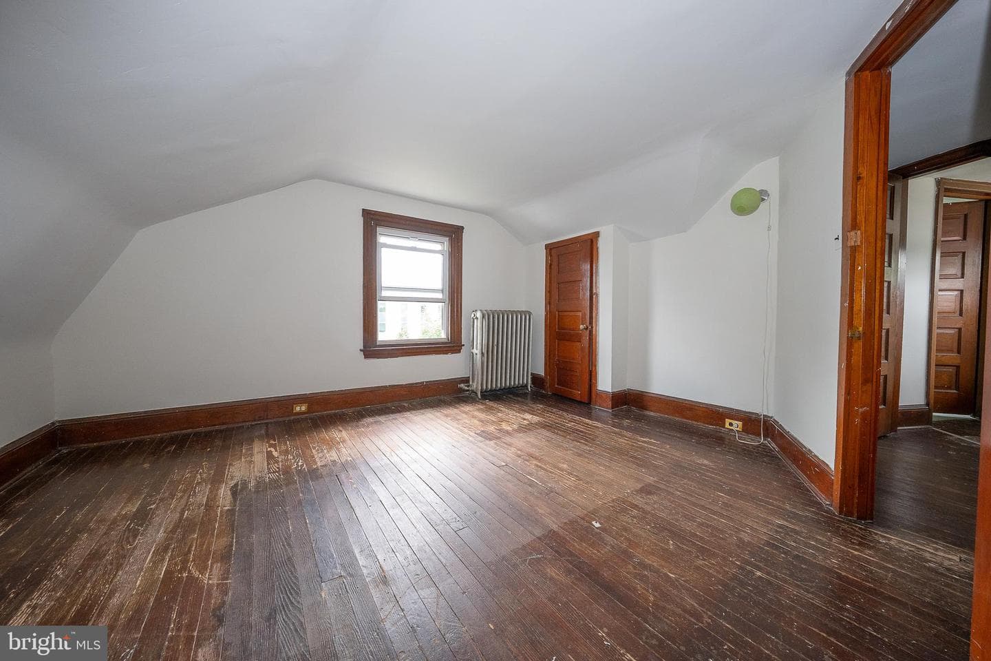 562 Barrett Avenue photo 30