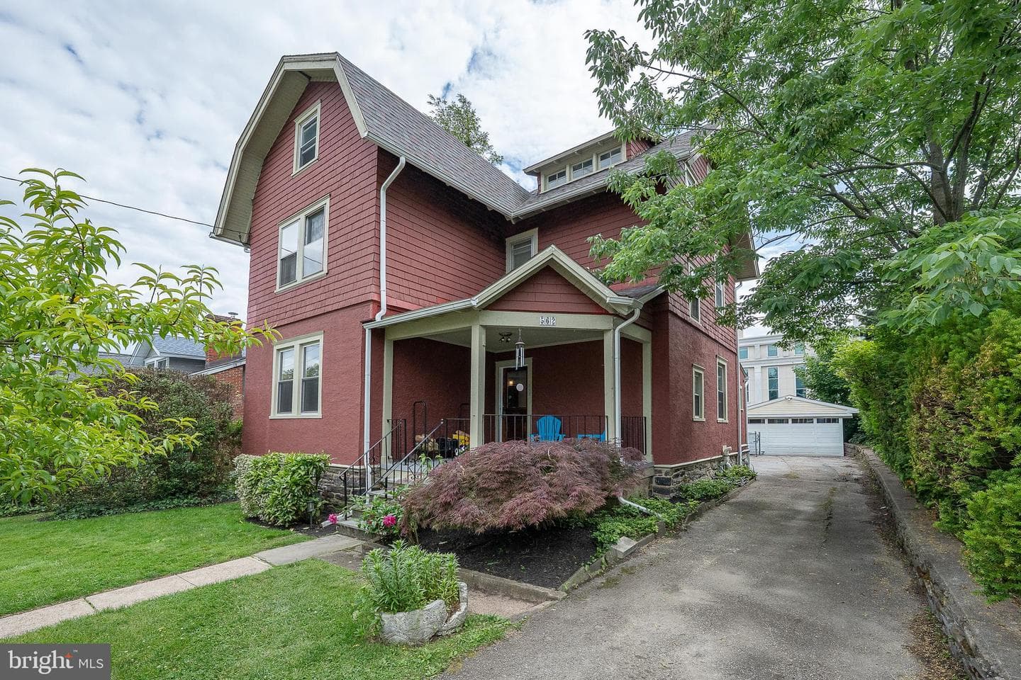 562 Barrett Avenue photo 47