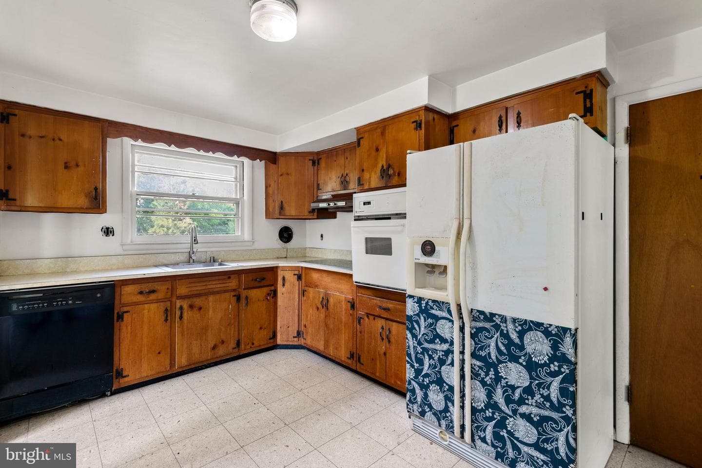 621 Bob White Road photo 11