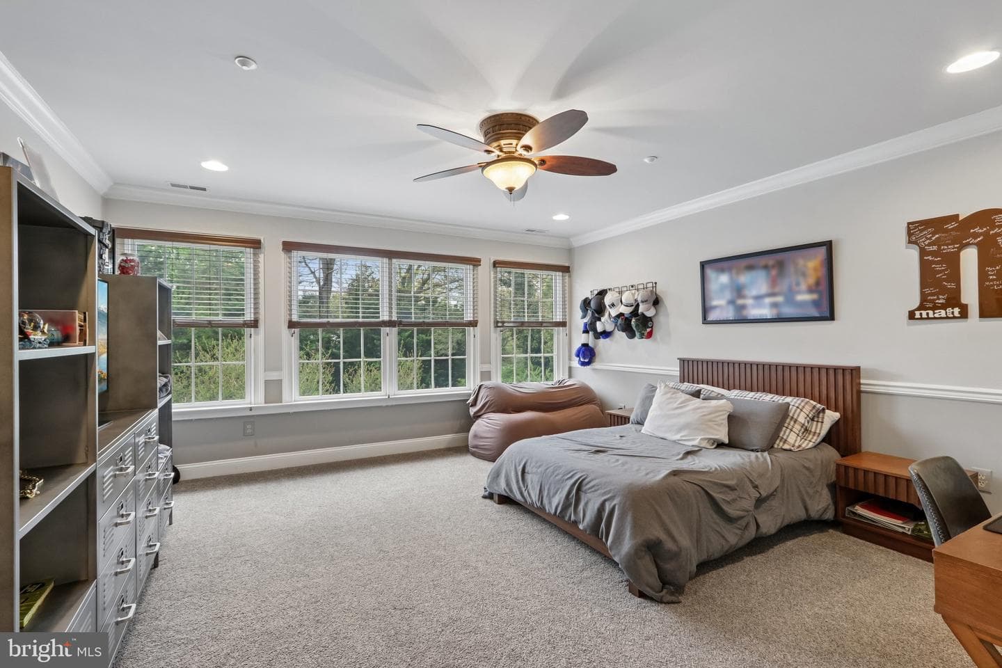 209 E Welsh Road photo 48