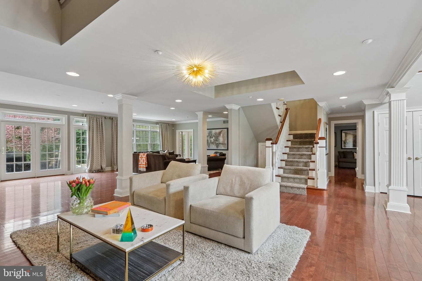 209 E Welsh Road photo 8