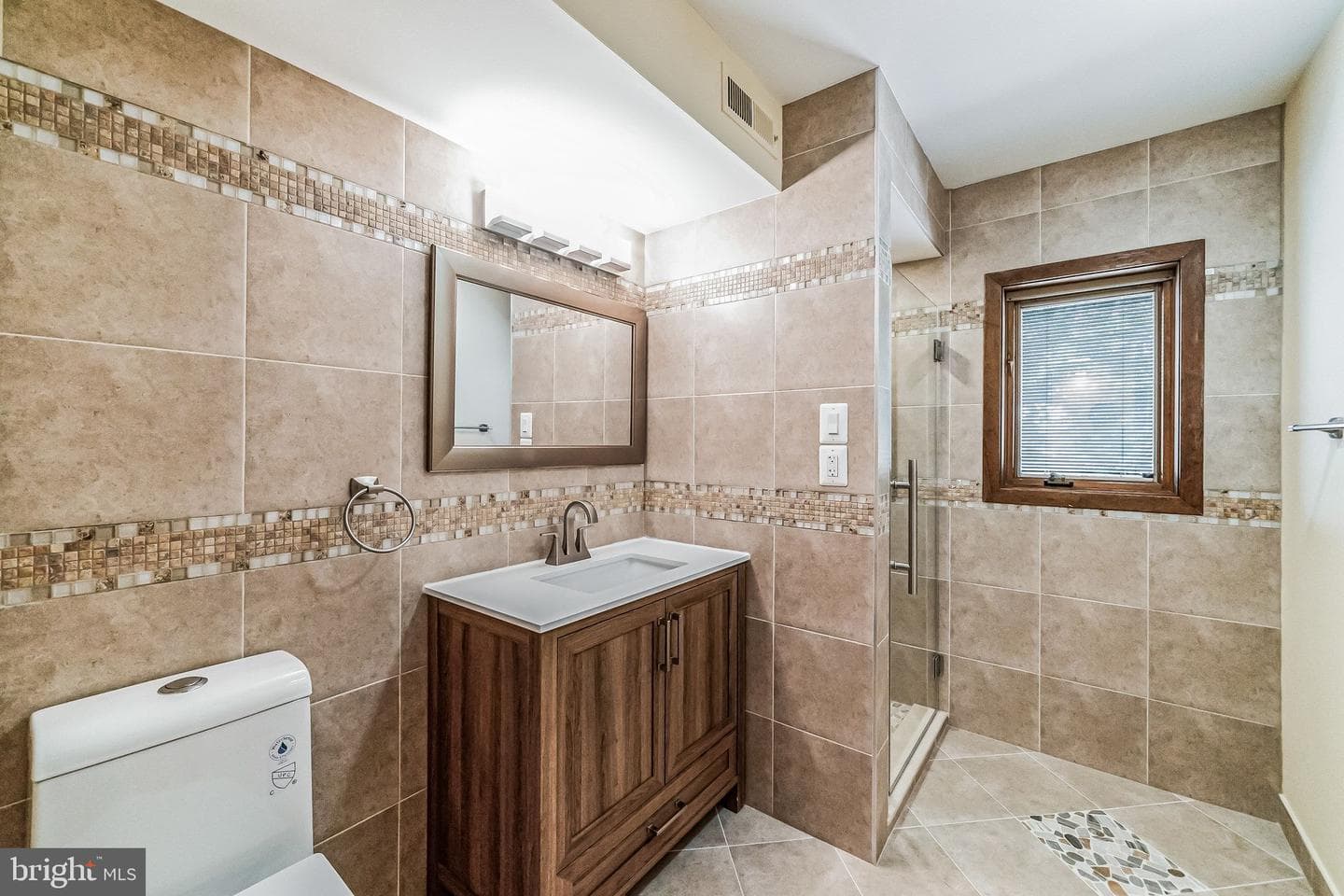 468 Long Lane photo 43
