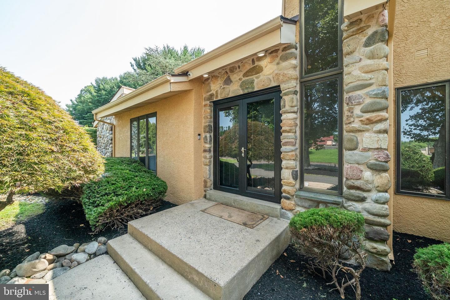 468 Long Lane photo 54