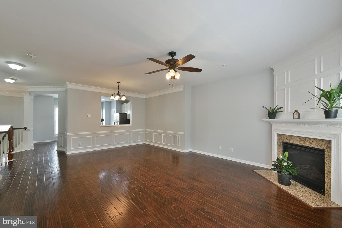 504 Ellison photo 11