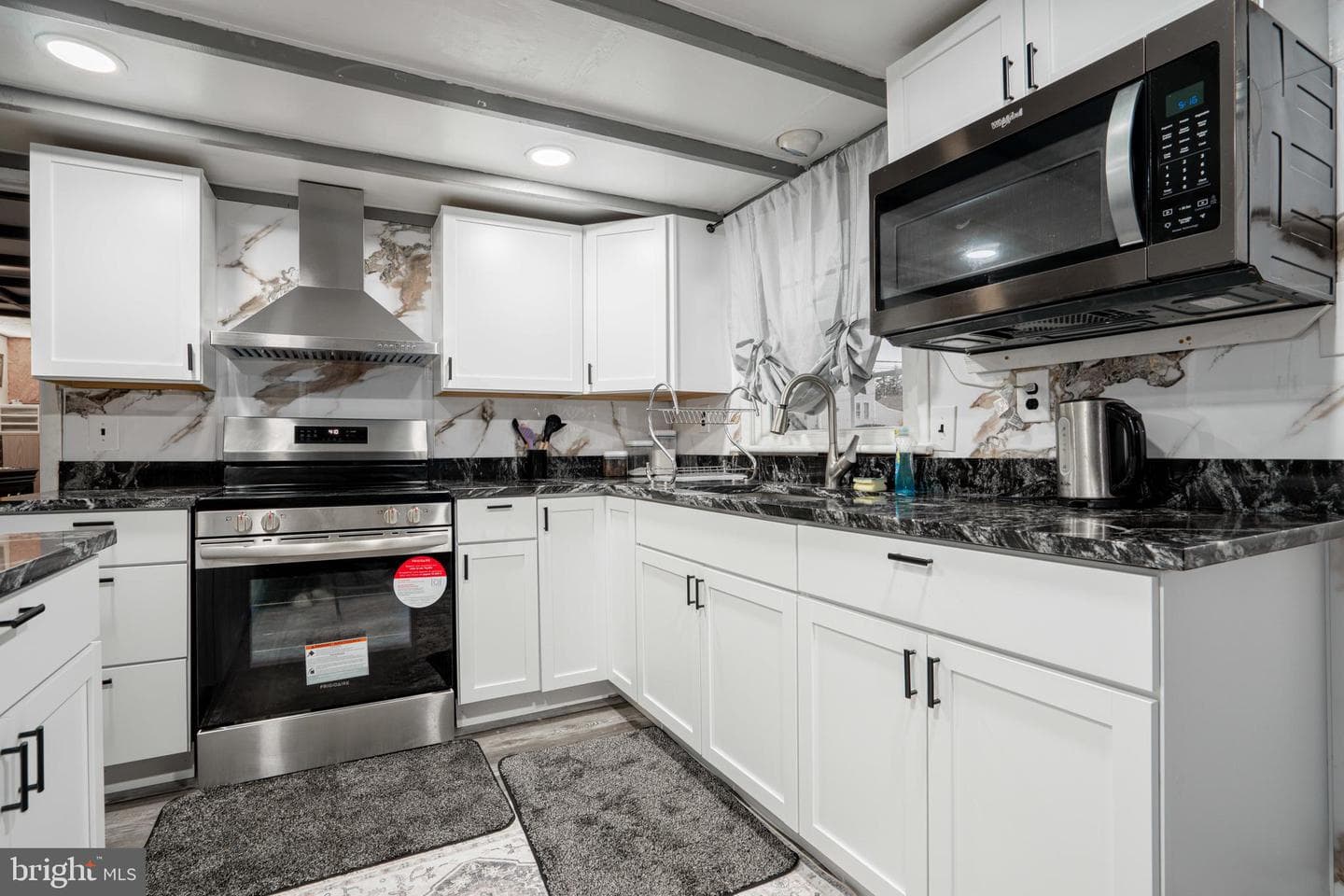 1606 N Line Street photo 12