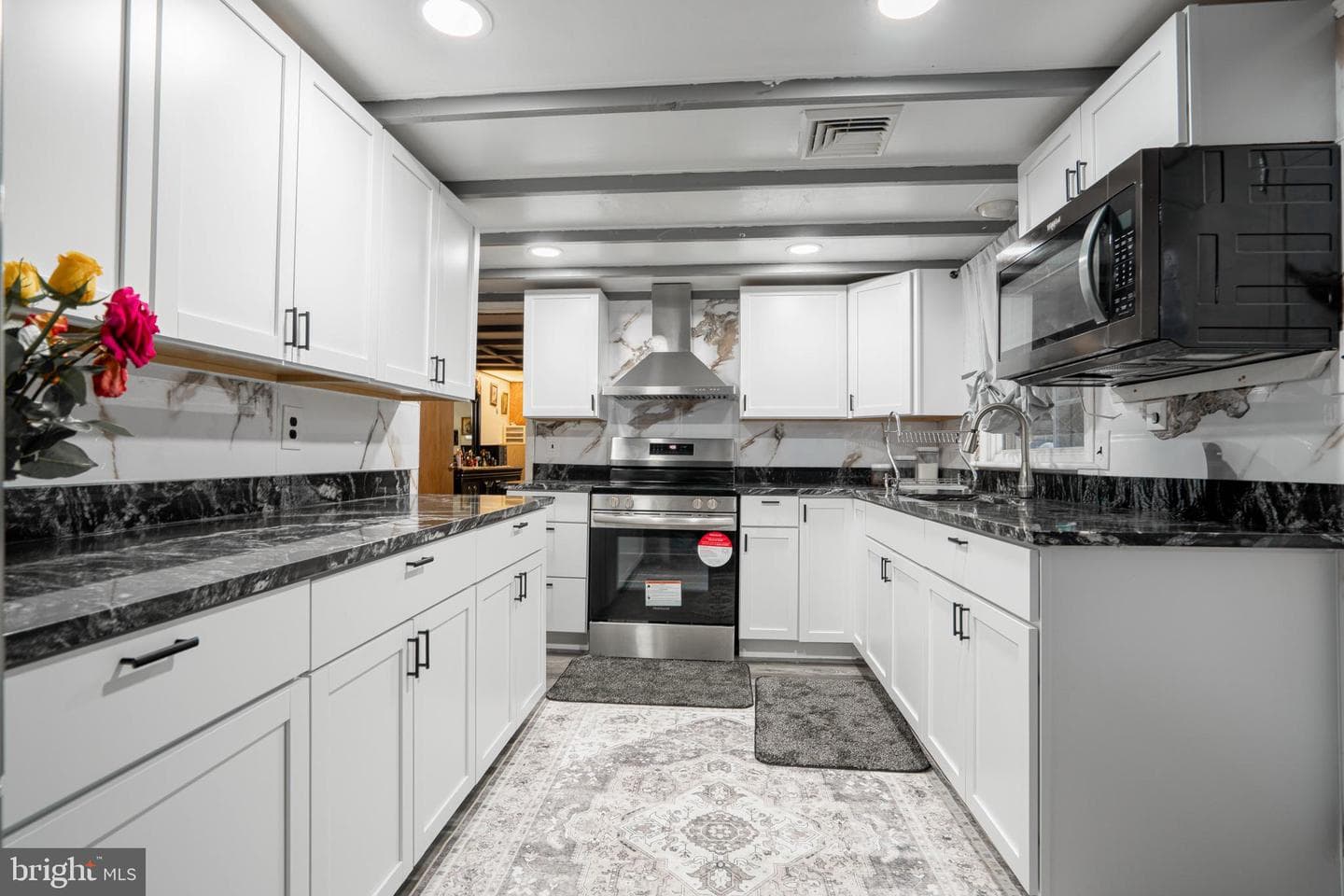 1606 N Line Street photo 13