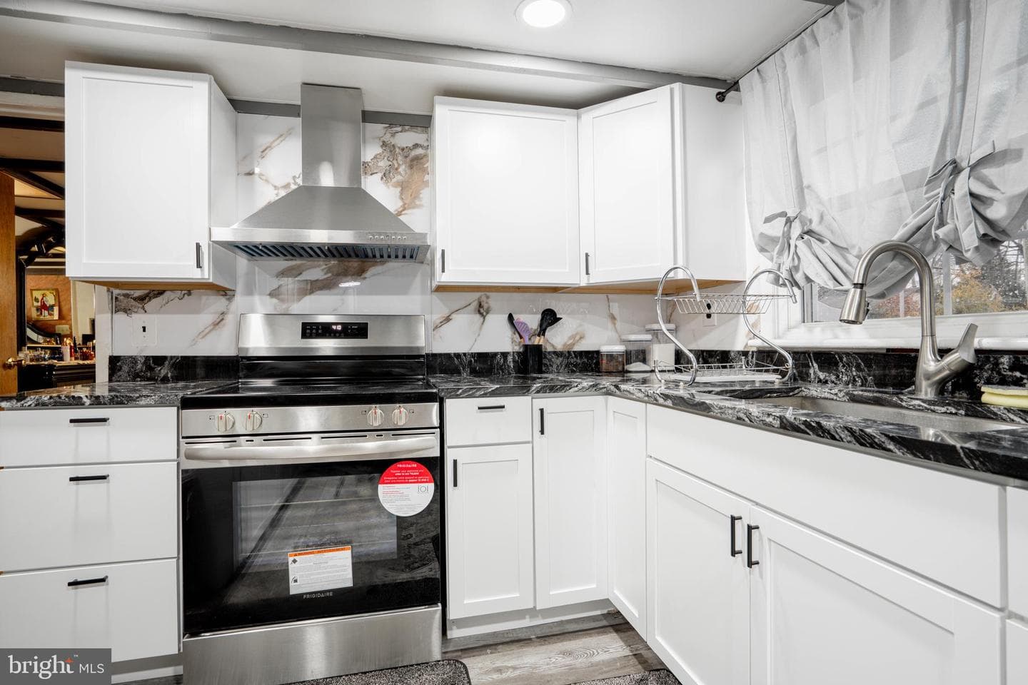 1606 N Line Street photo 15