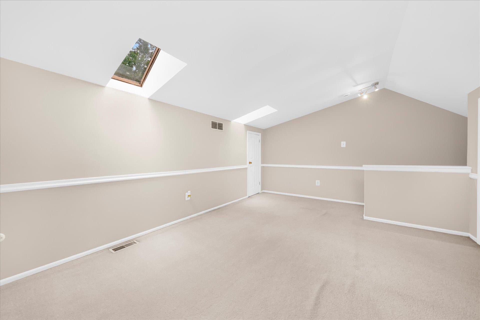 113 Macintosh Court photo 21