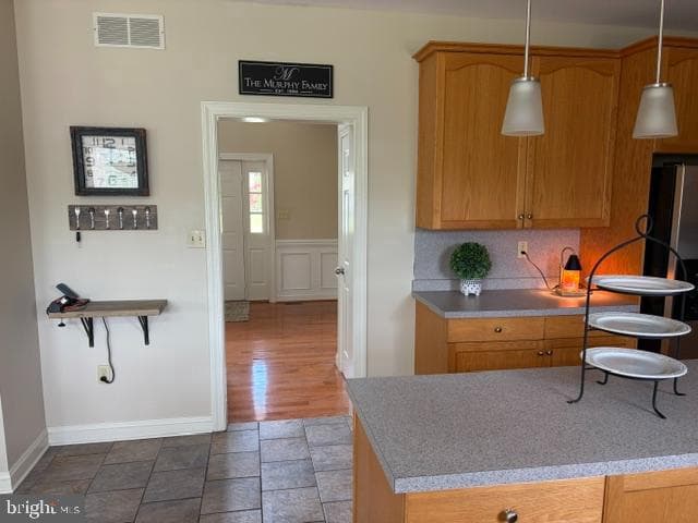 2051 Lockerbie Road photo 38
