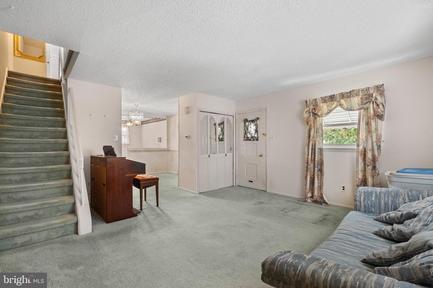 517 Glen Valley Drive photo 5