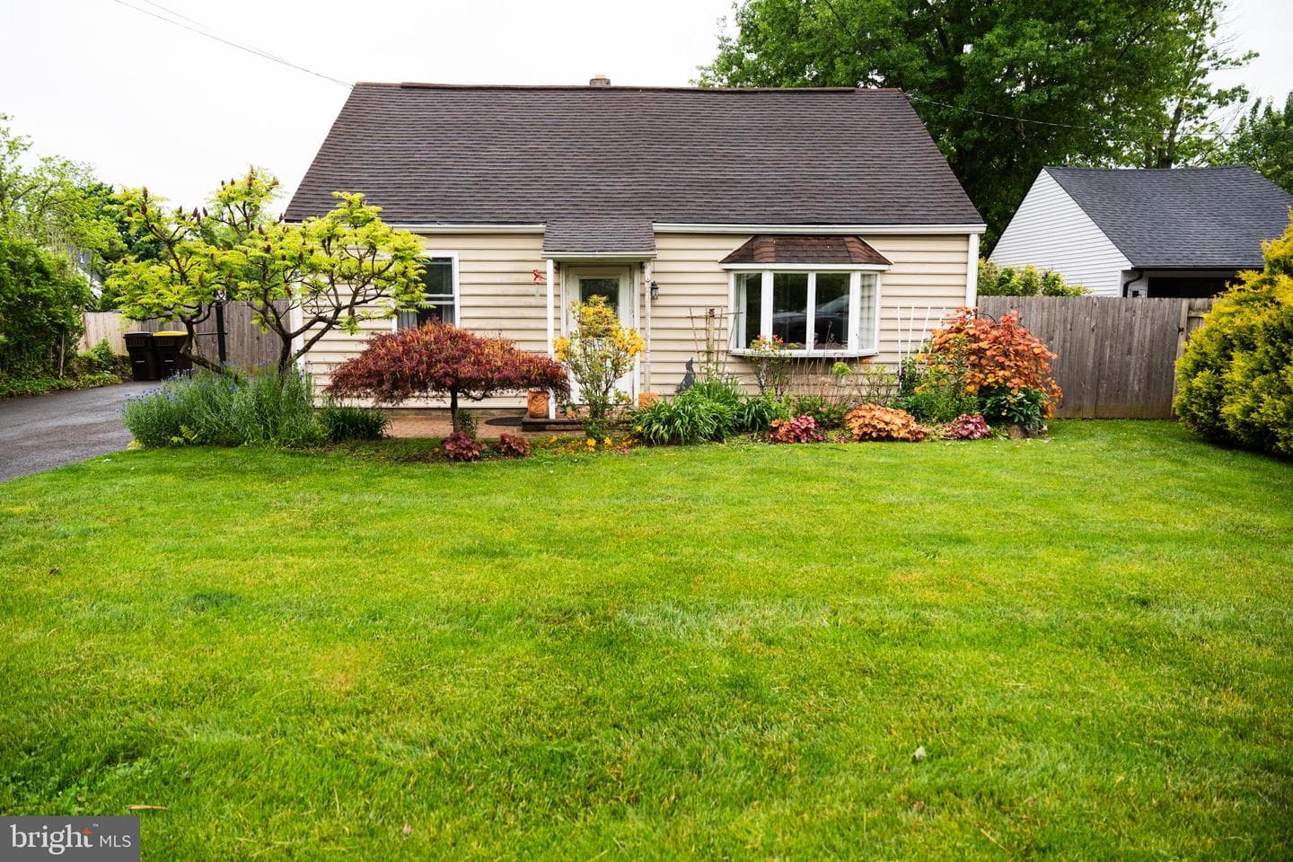 334 W Broad Street photo 2