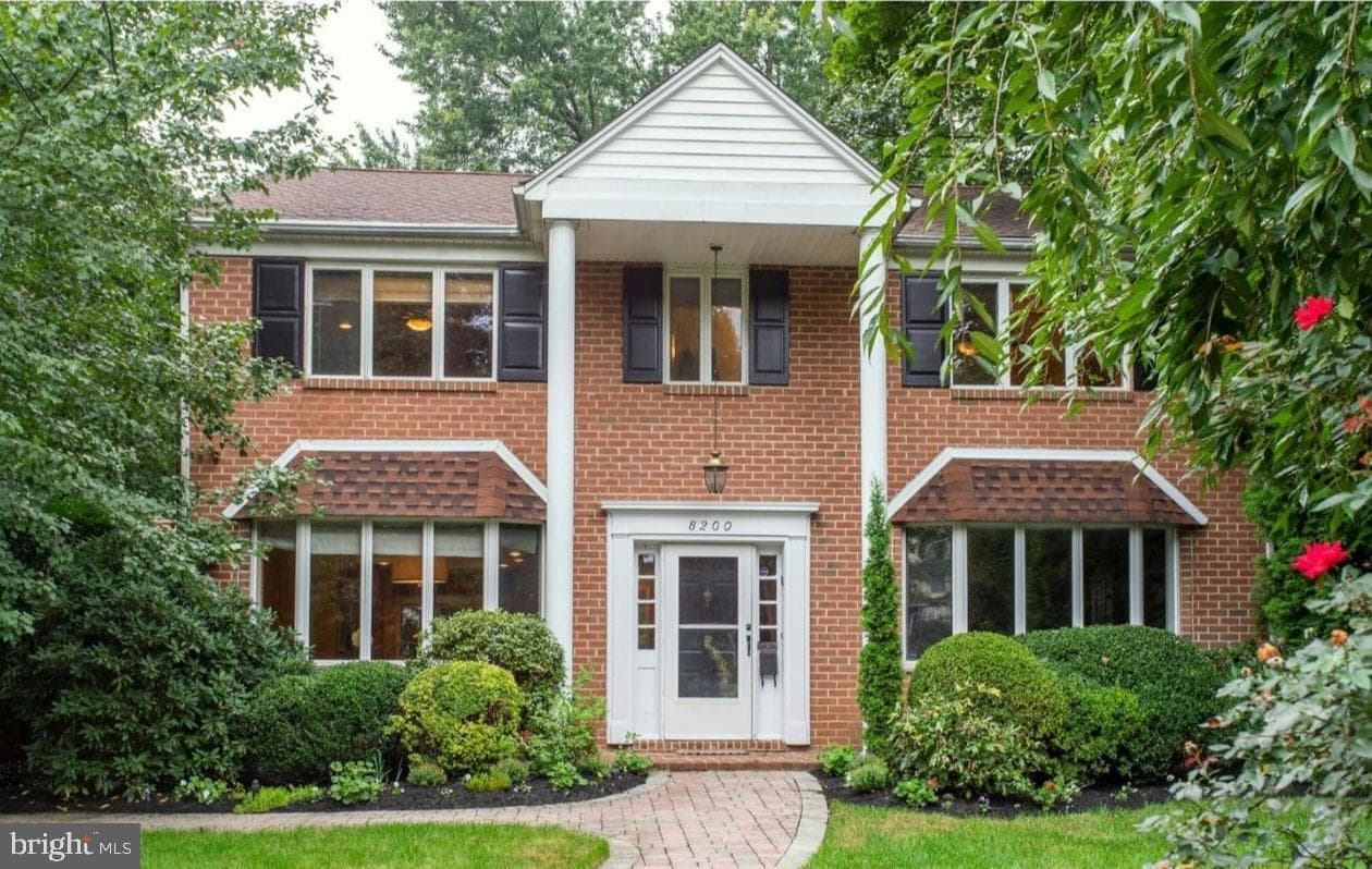 8200 Cadwalader Avenue, Elkins Park