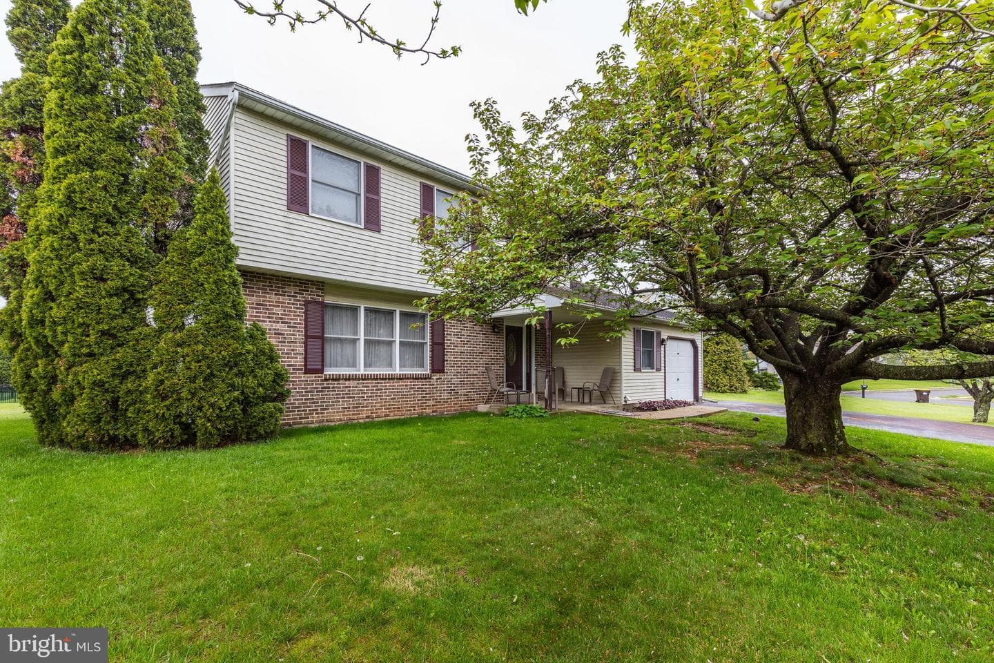 1072 Independence Way photo 4