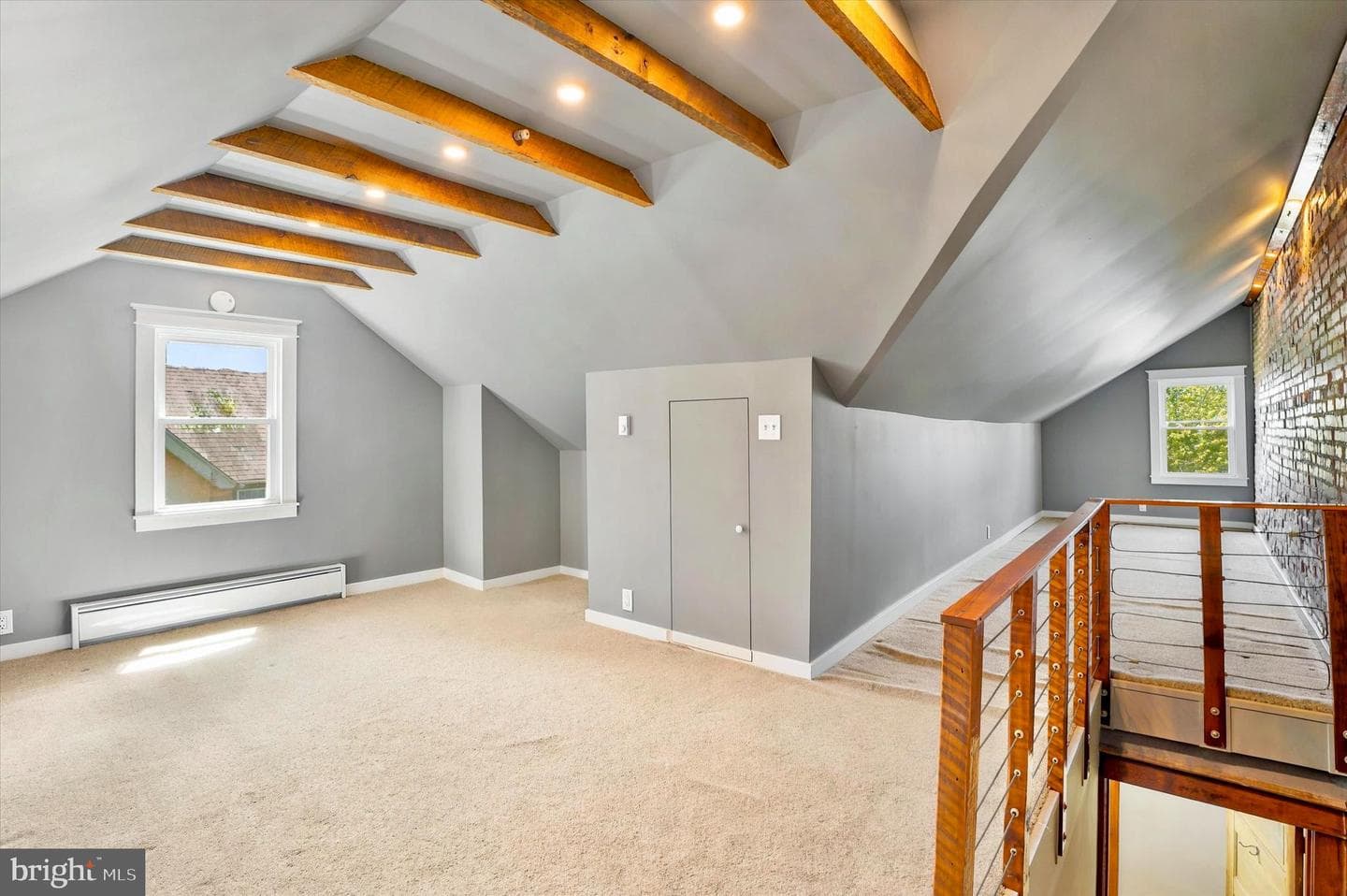 703 E Walnut Street photo 21