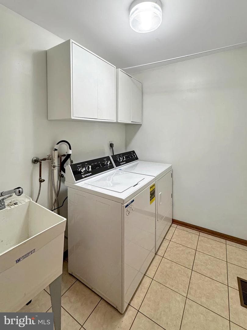 186 Freeland Drive photo 10