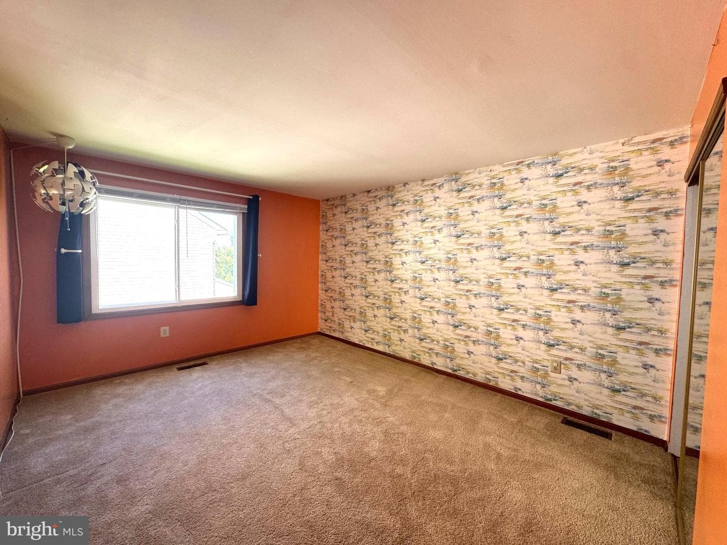 186 Freeland Drive photo 23