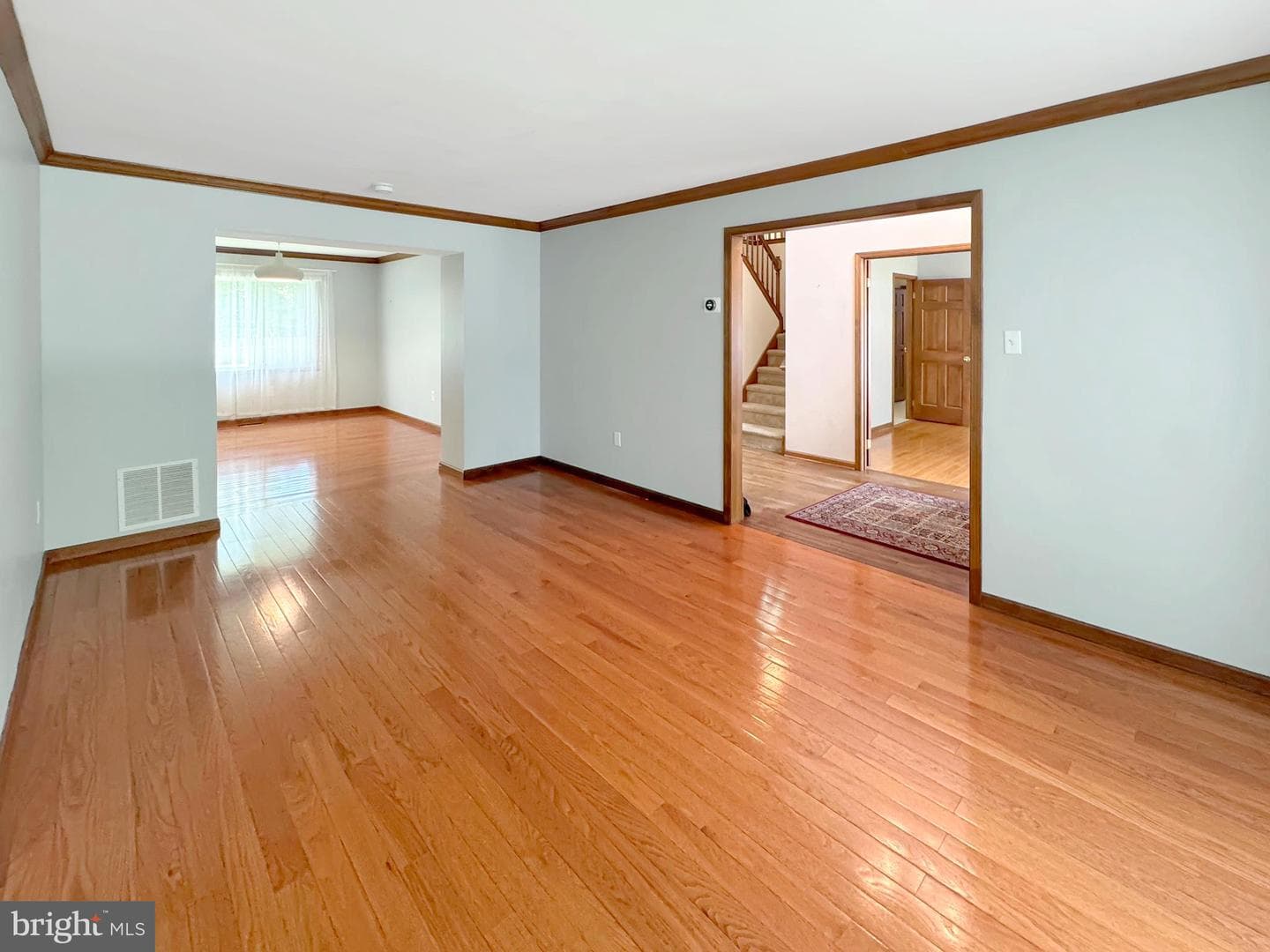 186 Freeland Drive photo 5
