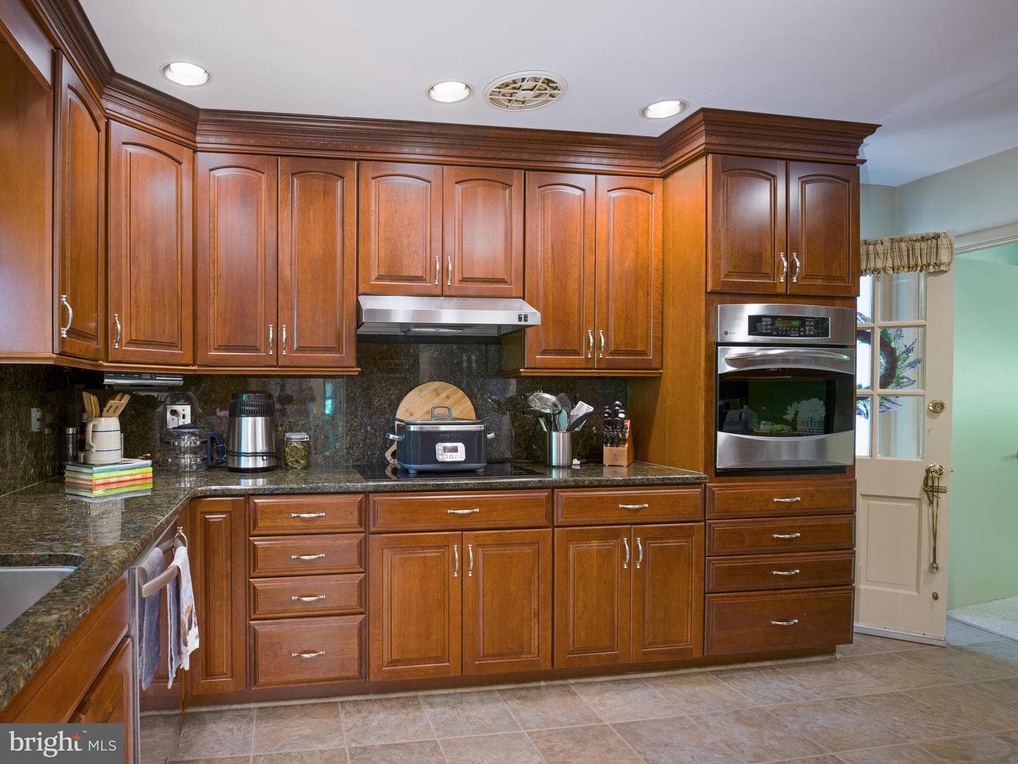 1626 Mount Pleasant Road photo 9