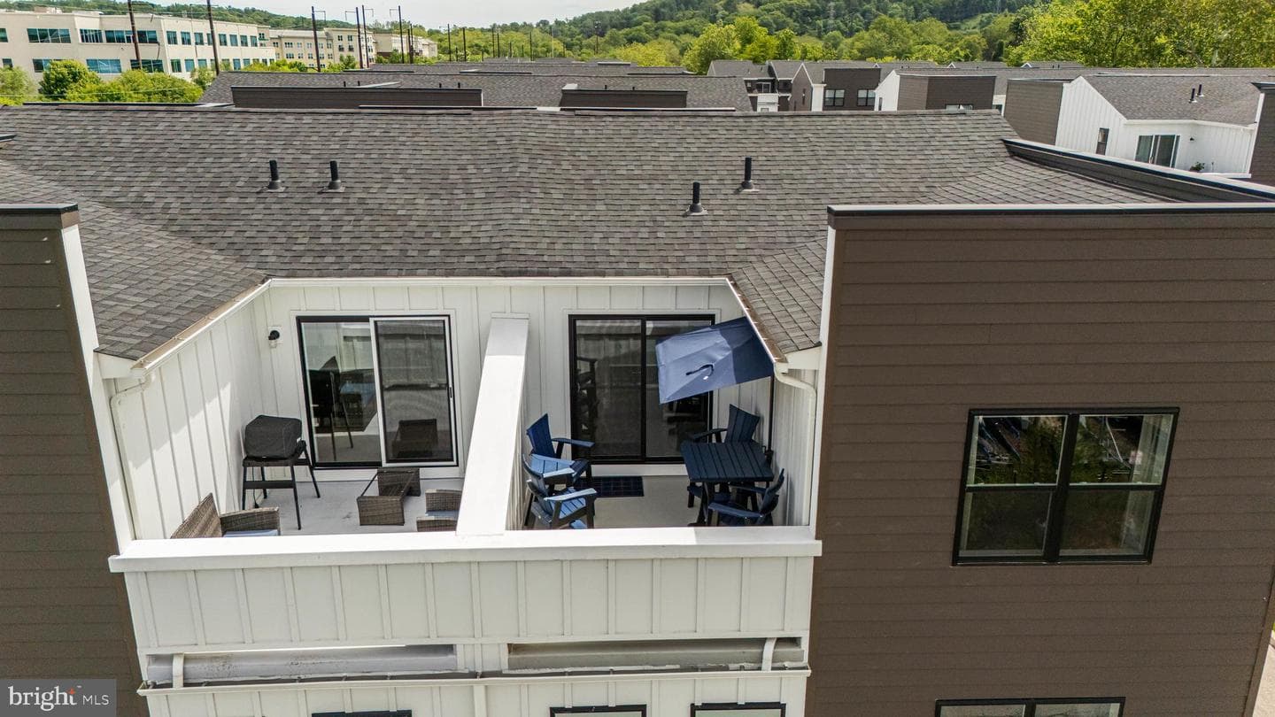 905 Riverplace Drive, Conshohocken
