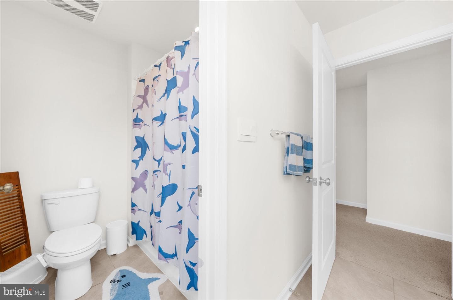 120 Eleanor Court photo 28