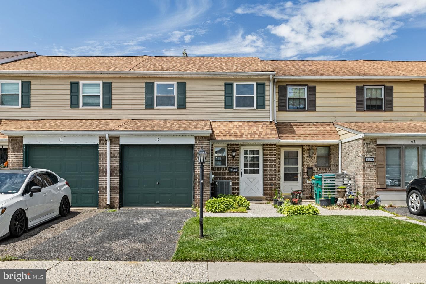 110 Orchard Court photo 2