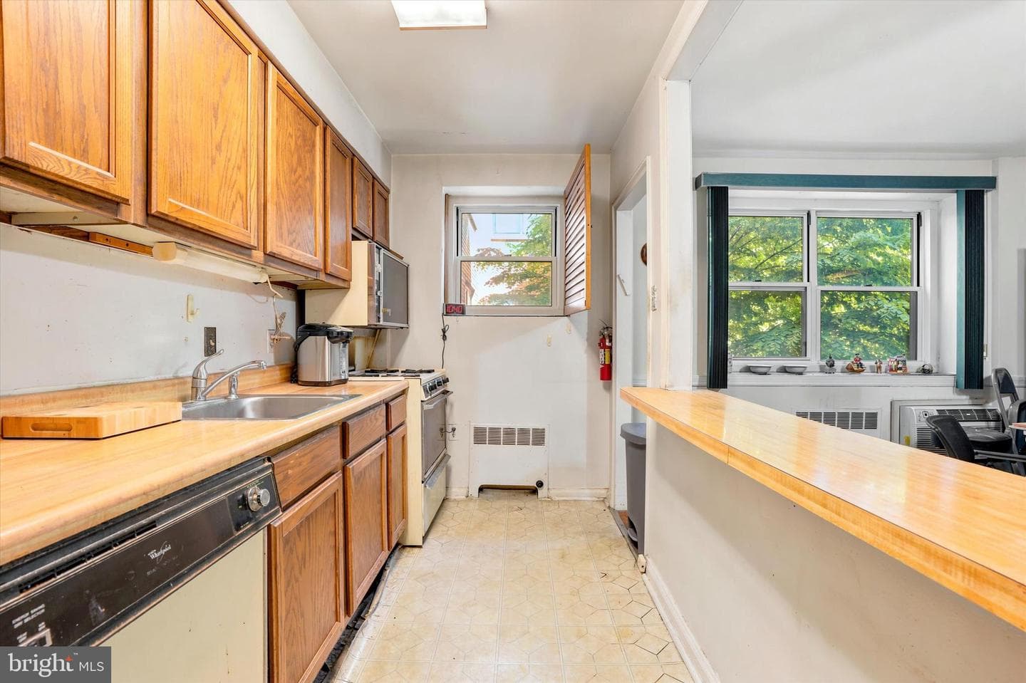 40 Old Lancaster Road #307 photo 12
