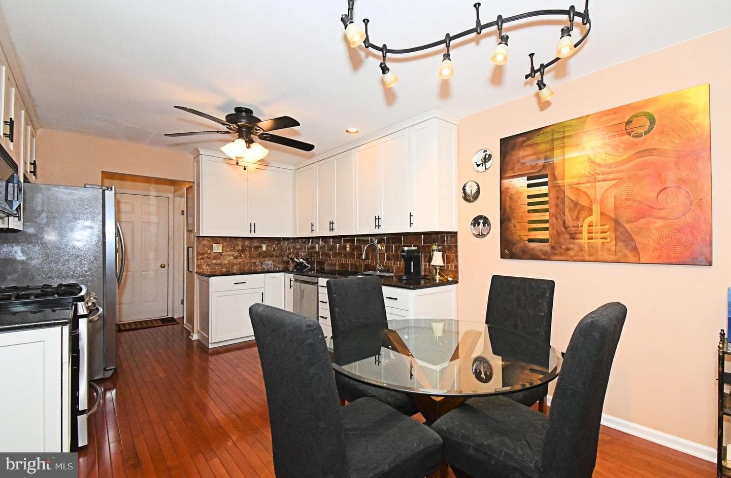 187 Pinecrest Lane photo 3