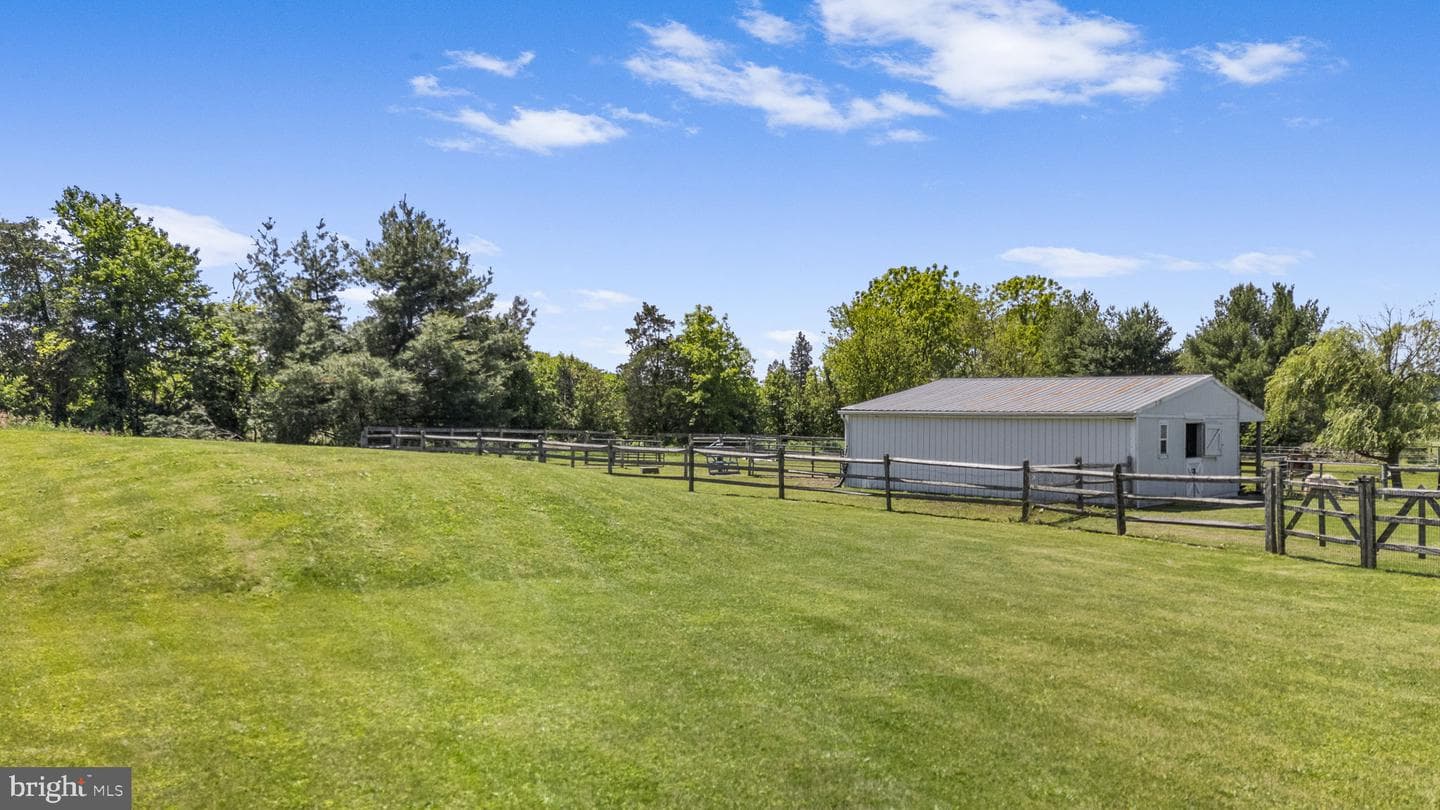 624 Fagleysville Road photo 16