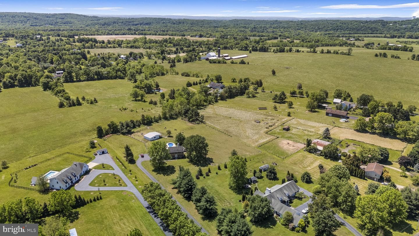 624 Fagleysville Road photo 4