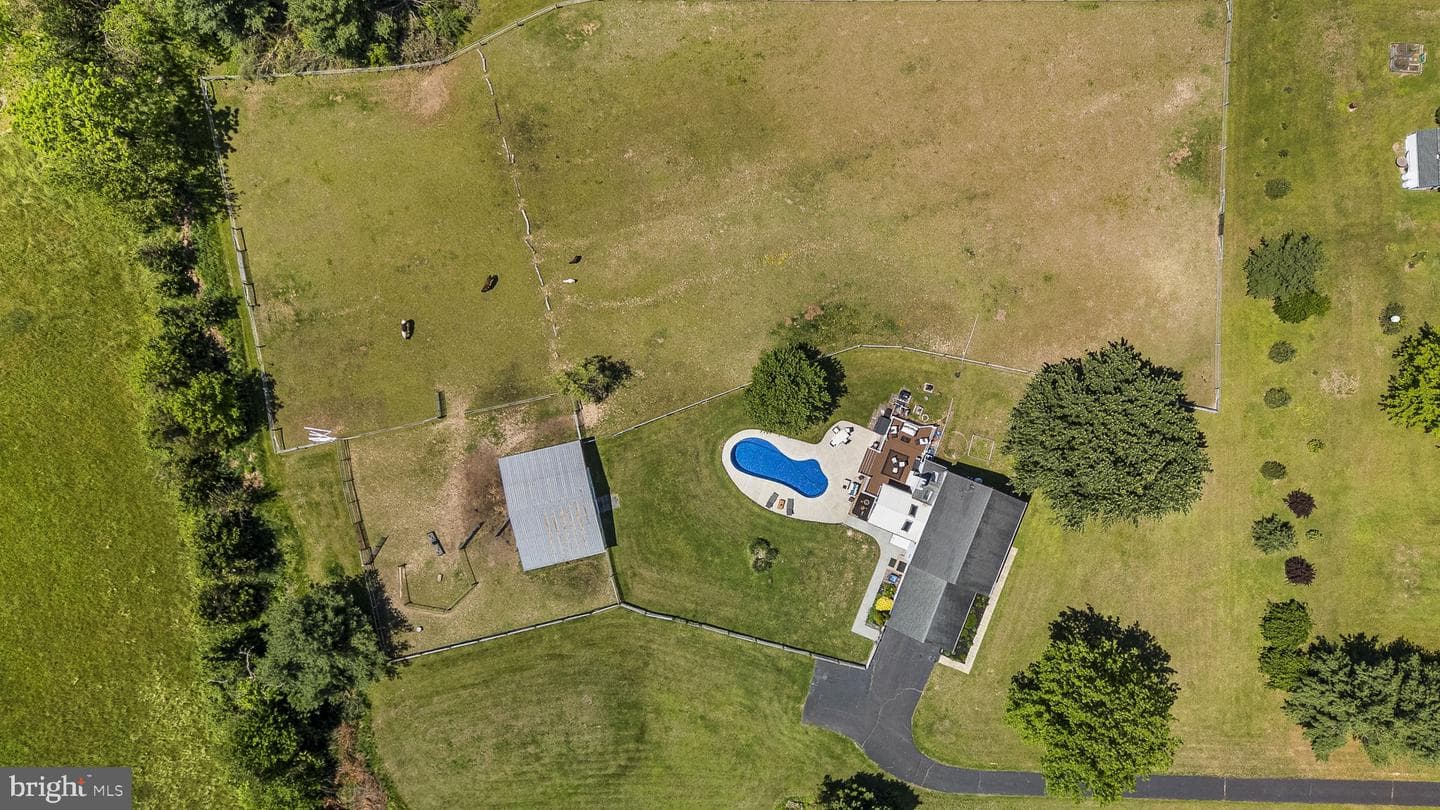 624 Fagleysville Road photo 5