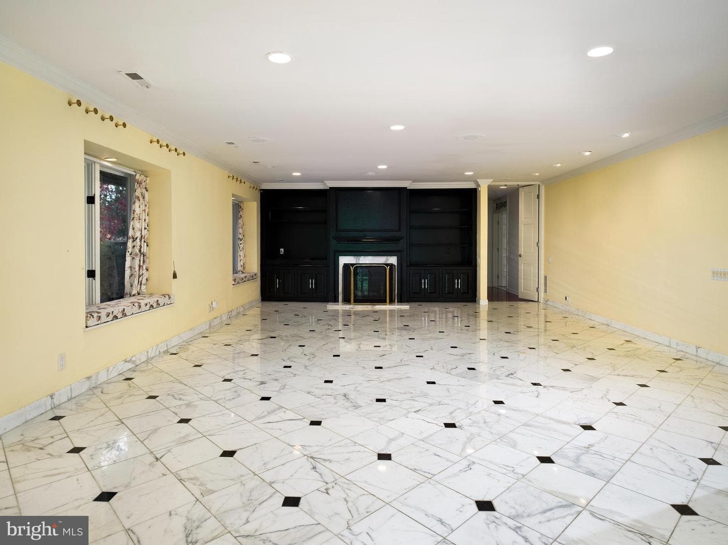1270 Round Hill Road photo 12