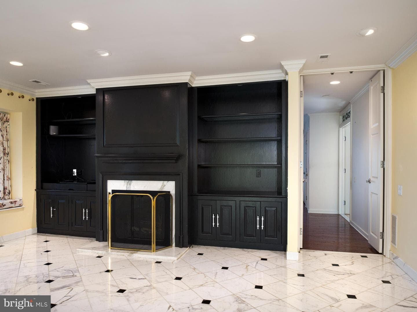 1270 Round Hill Road photo 13