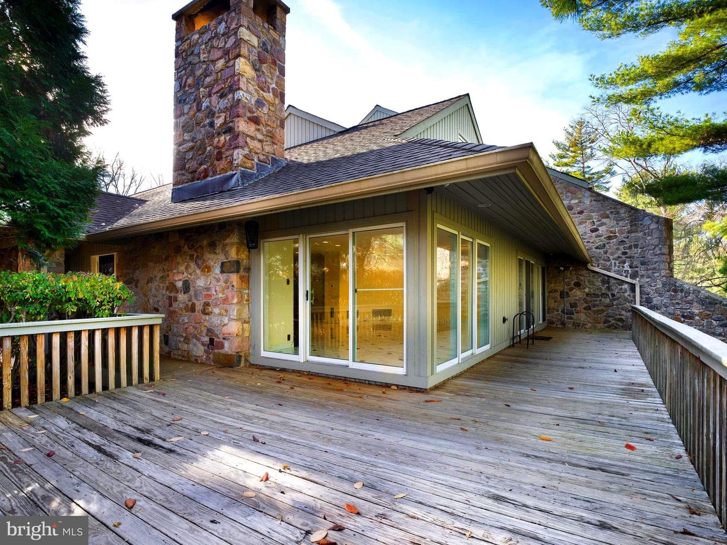 1270 Round Hill Road photo 20