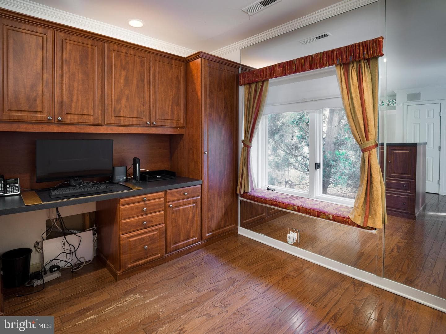 1270 Round Hill Road photo 30