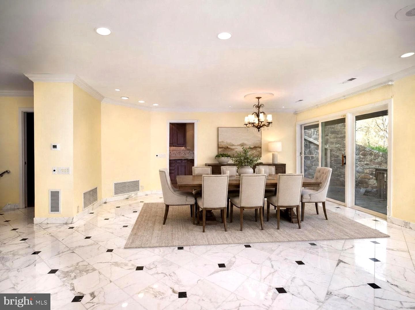 1270 Round Hill Road photo 8