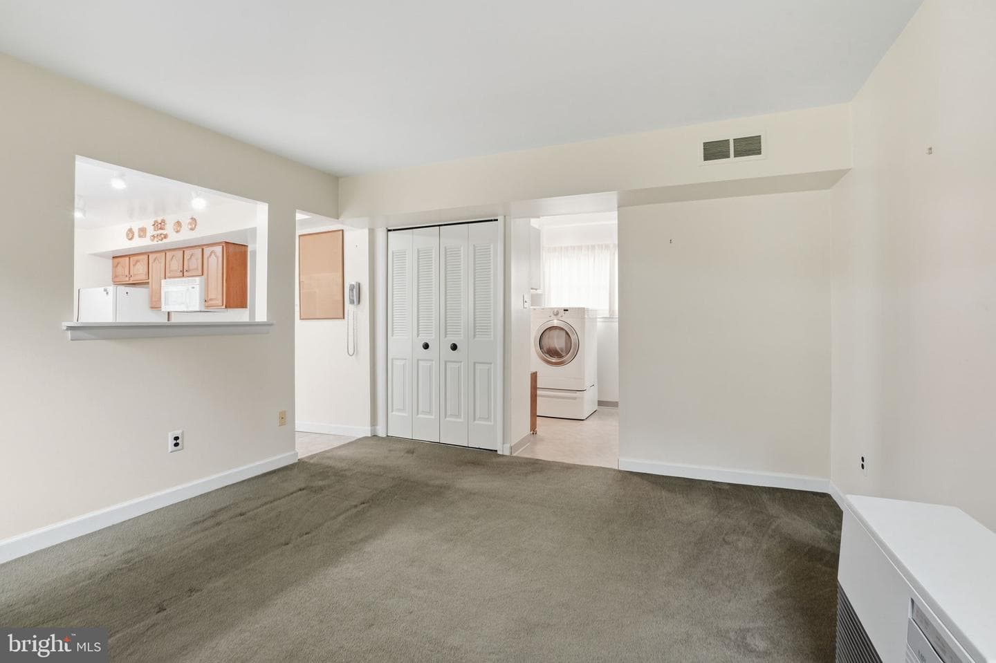 2049 Hawthorne Lane photo 16