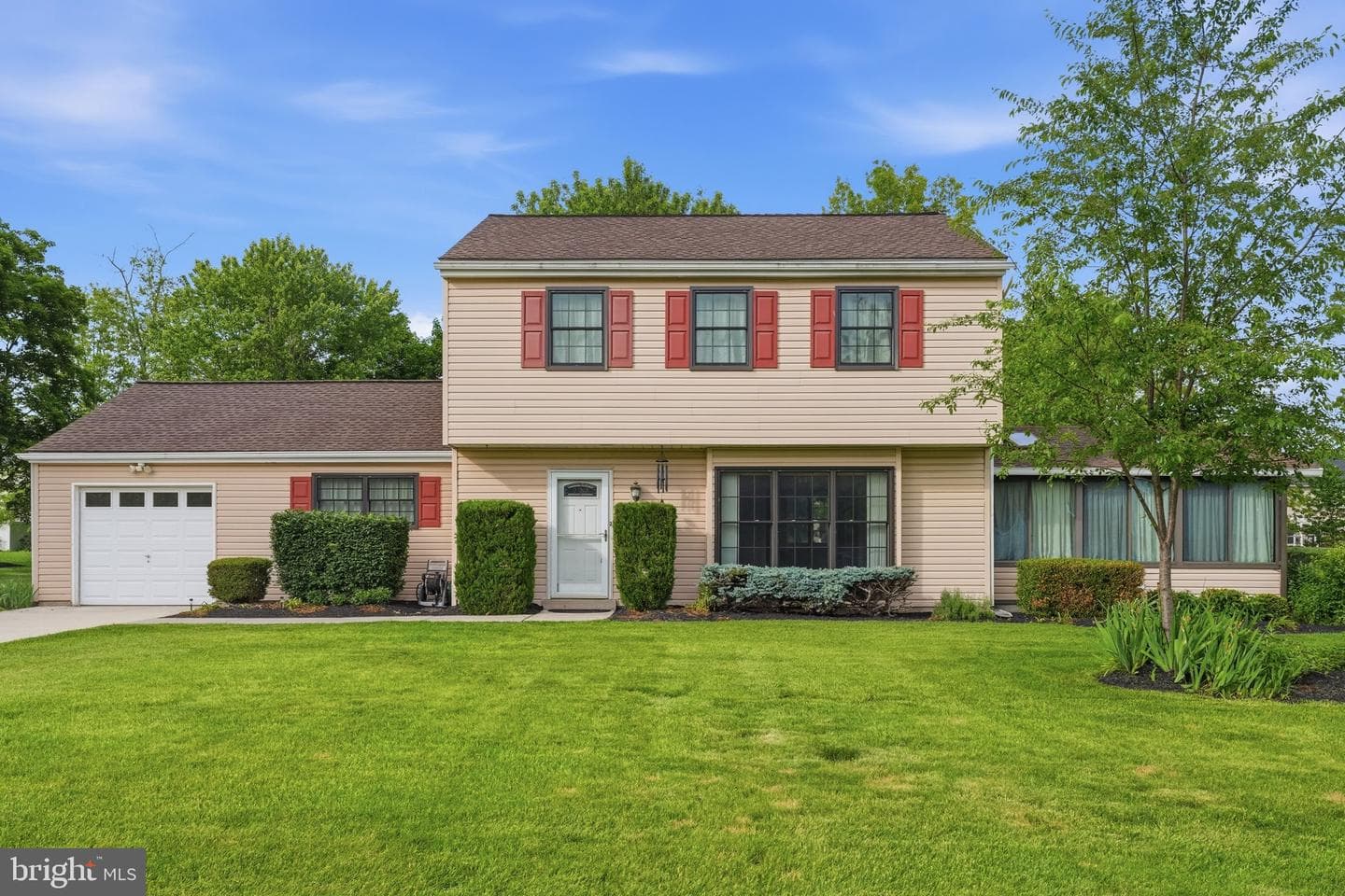 2049 Hawthorne Lane photo 45