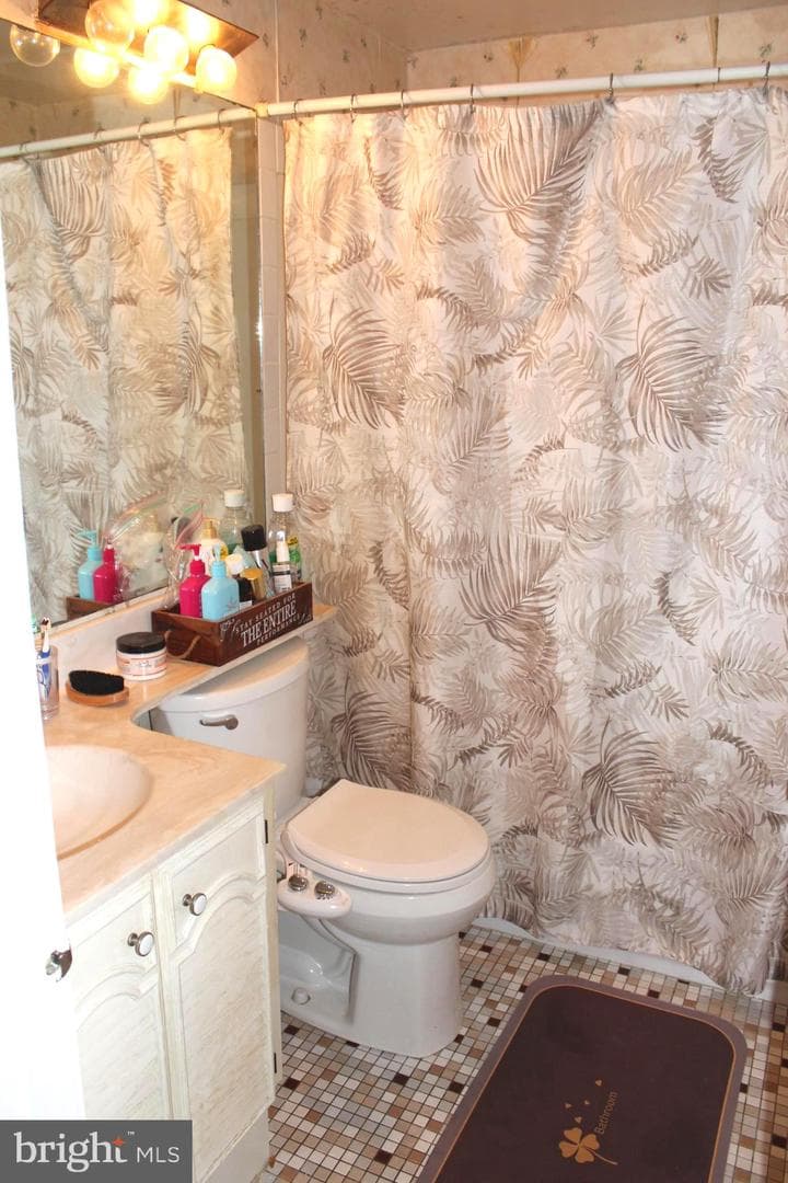 1201 Crosshill Court photo 12