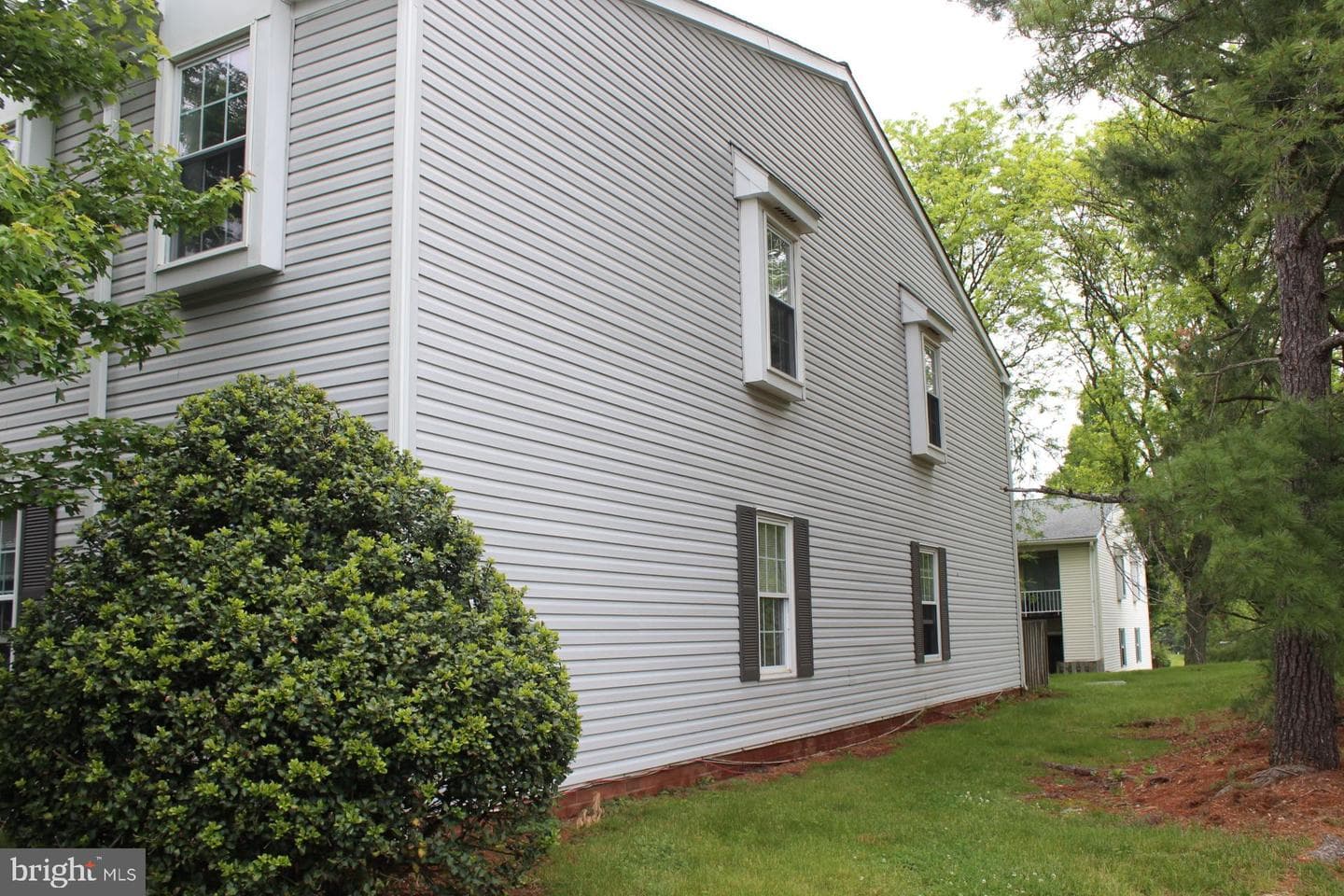 1201 Crosshill Court photo 3
