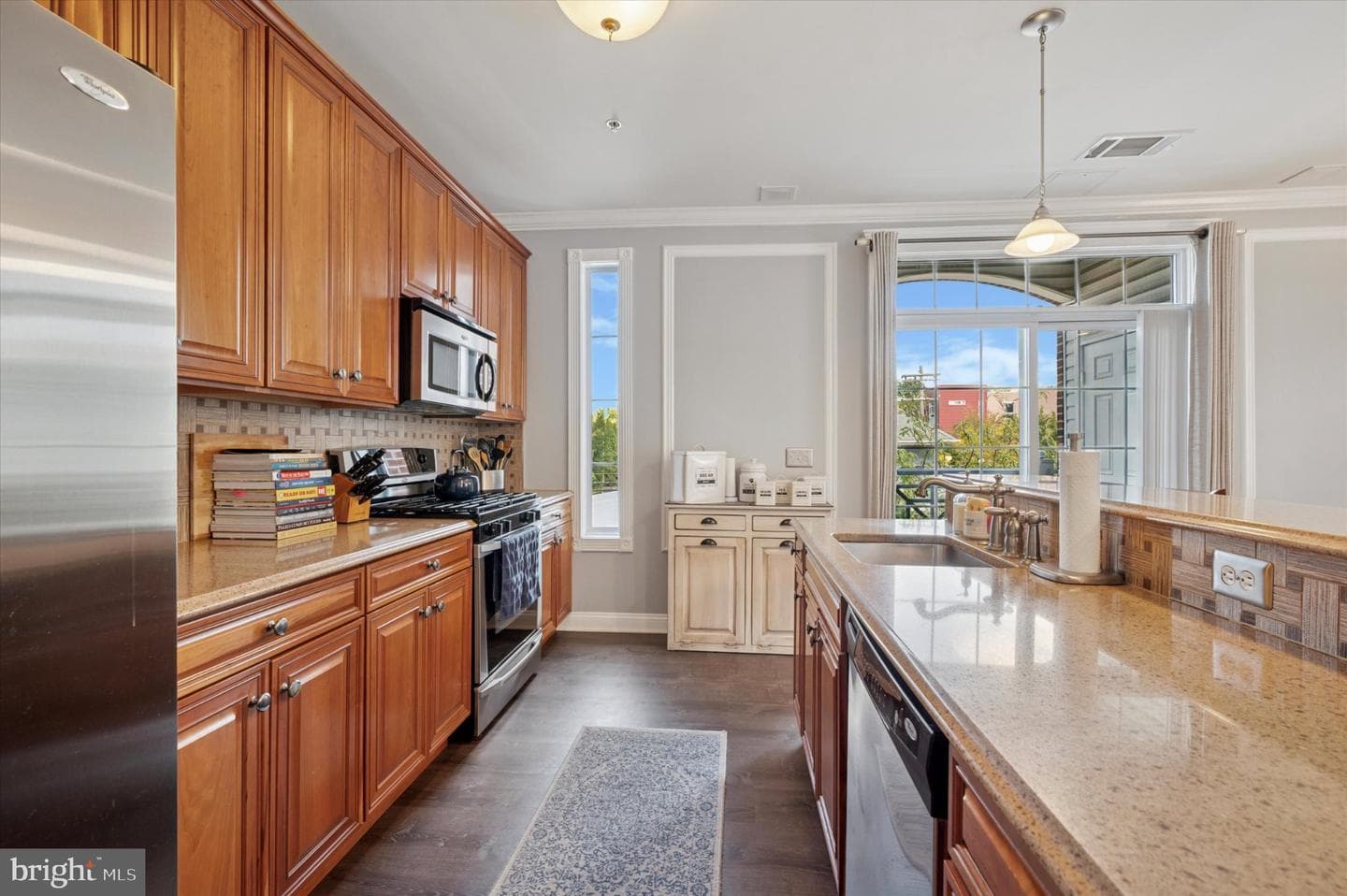 300 W Elm St # 2334 photo 19