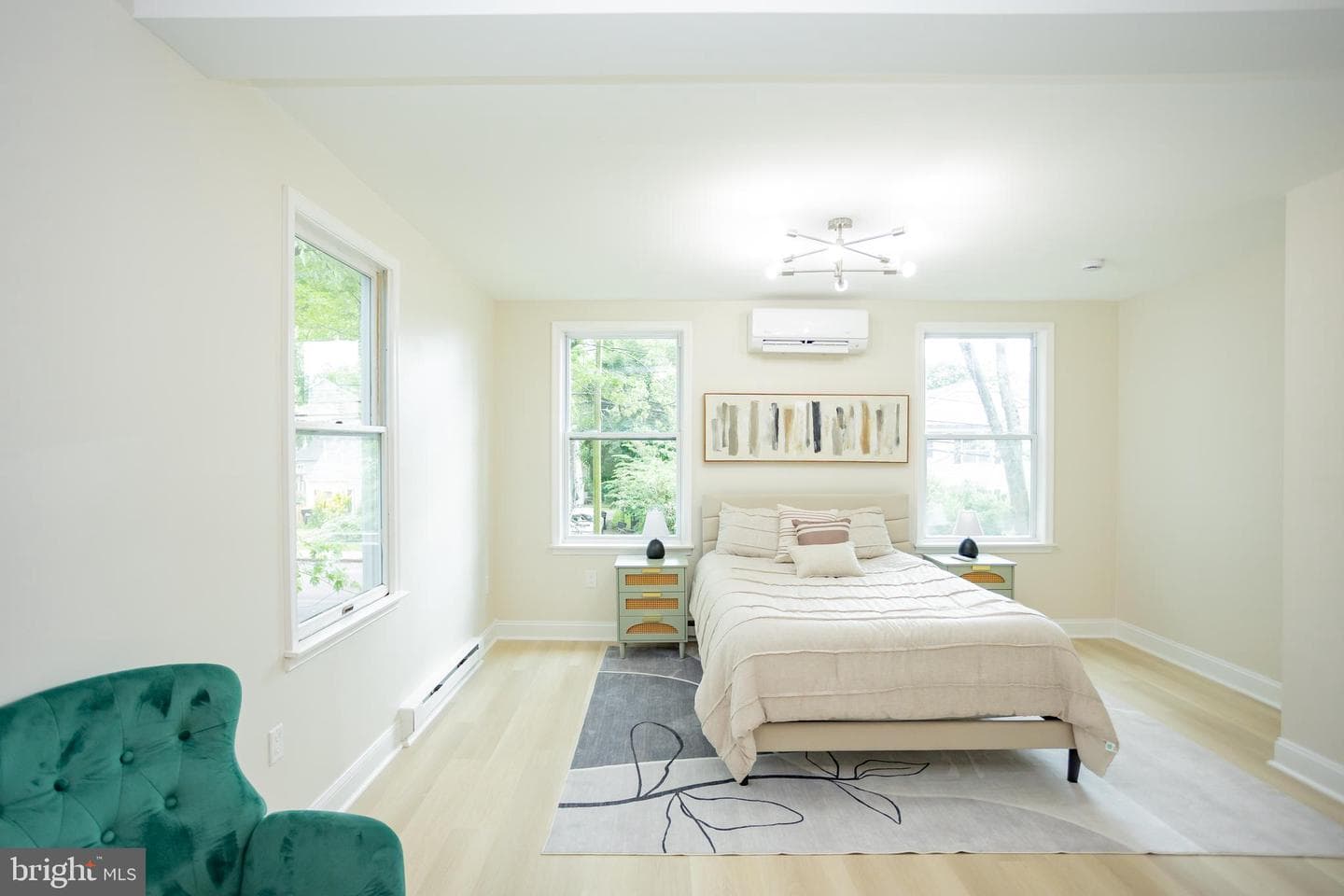 139 W Walnut Street photo 42