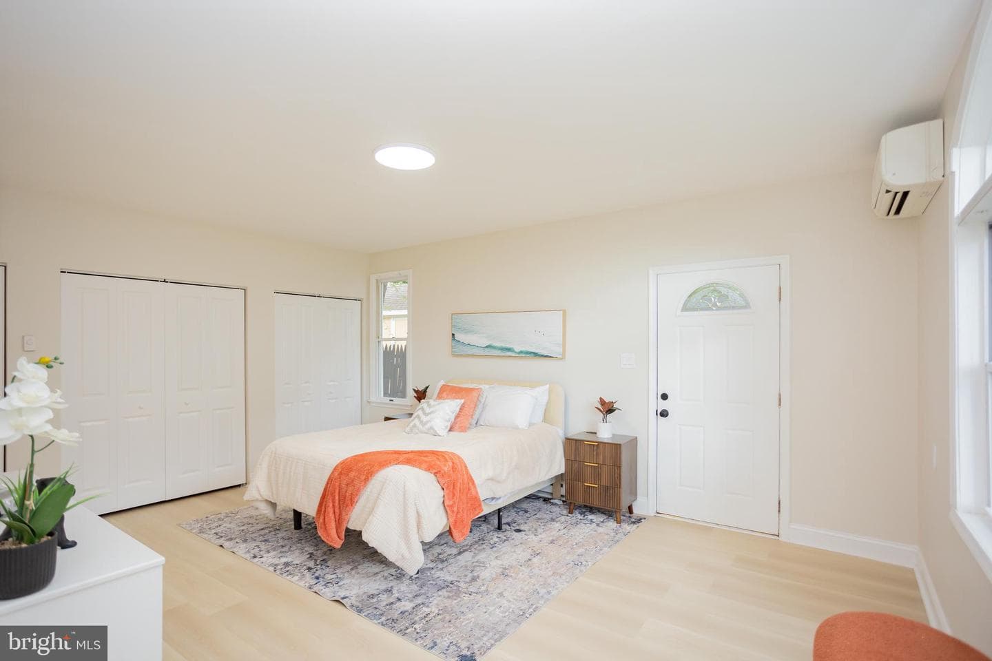 139 W Walnut Street photo 49